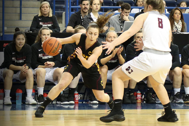 Concordia rookie Myriam Leclerc had 13 points in the opening game.