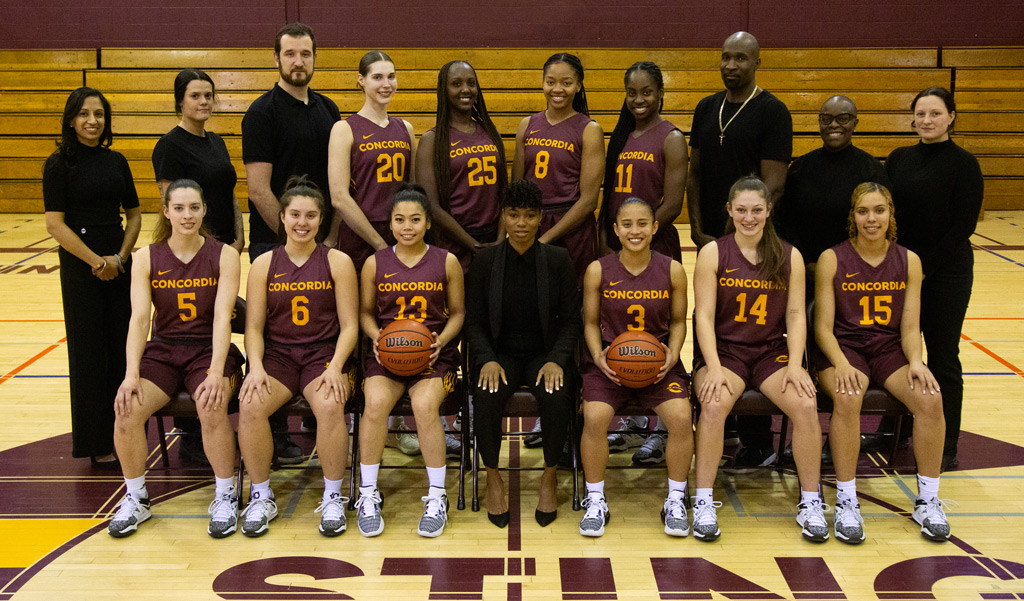 Basketball (W) 2022 Team Photo