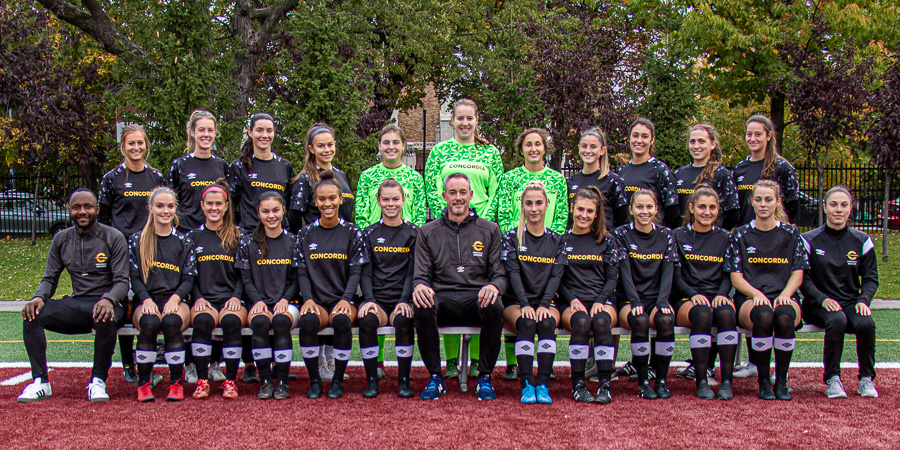 Soccer (W) 2018 Team Photo